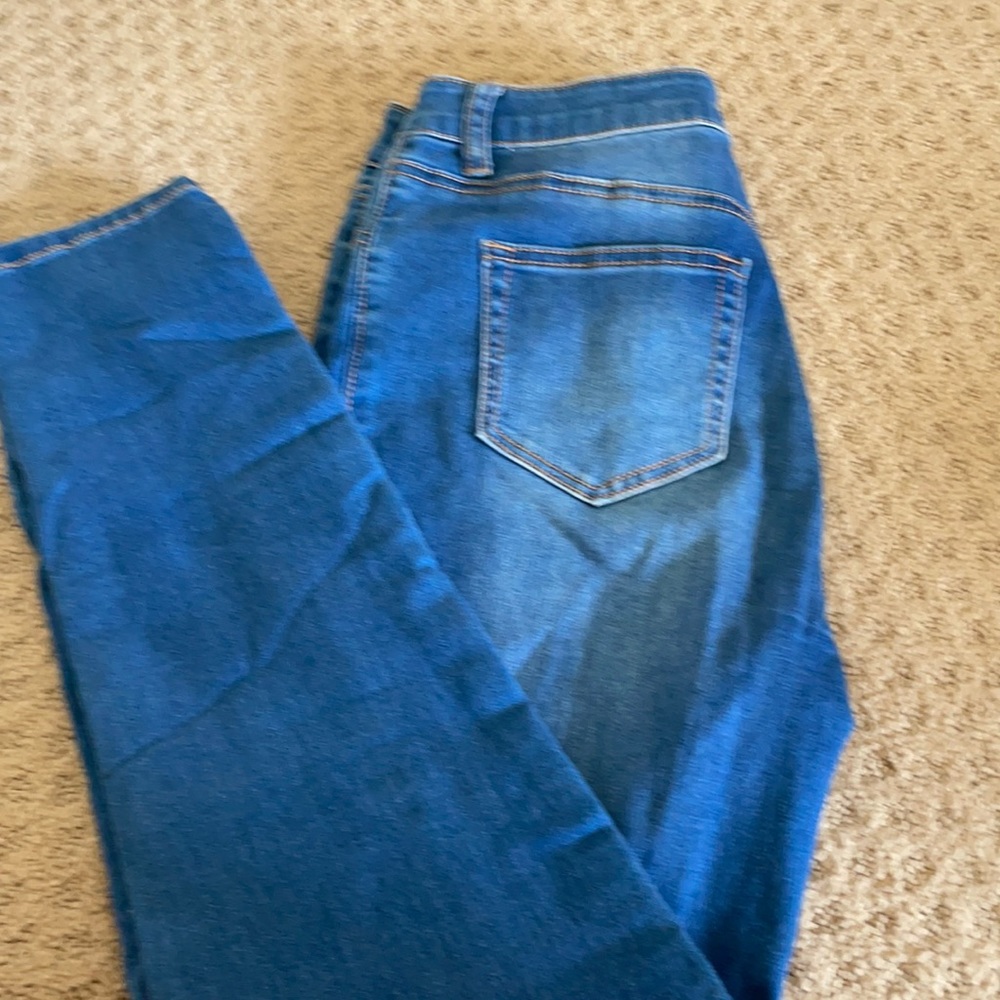 Blue skinny jeans